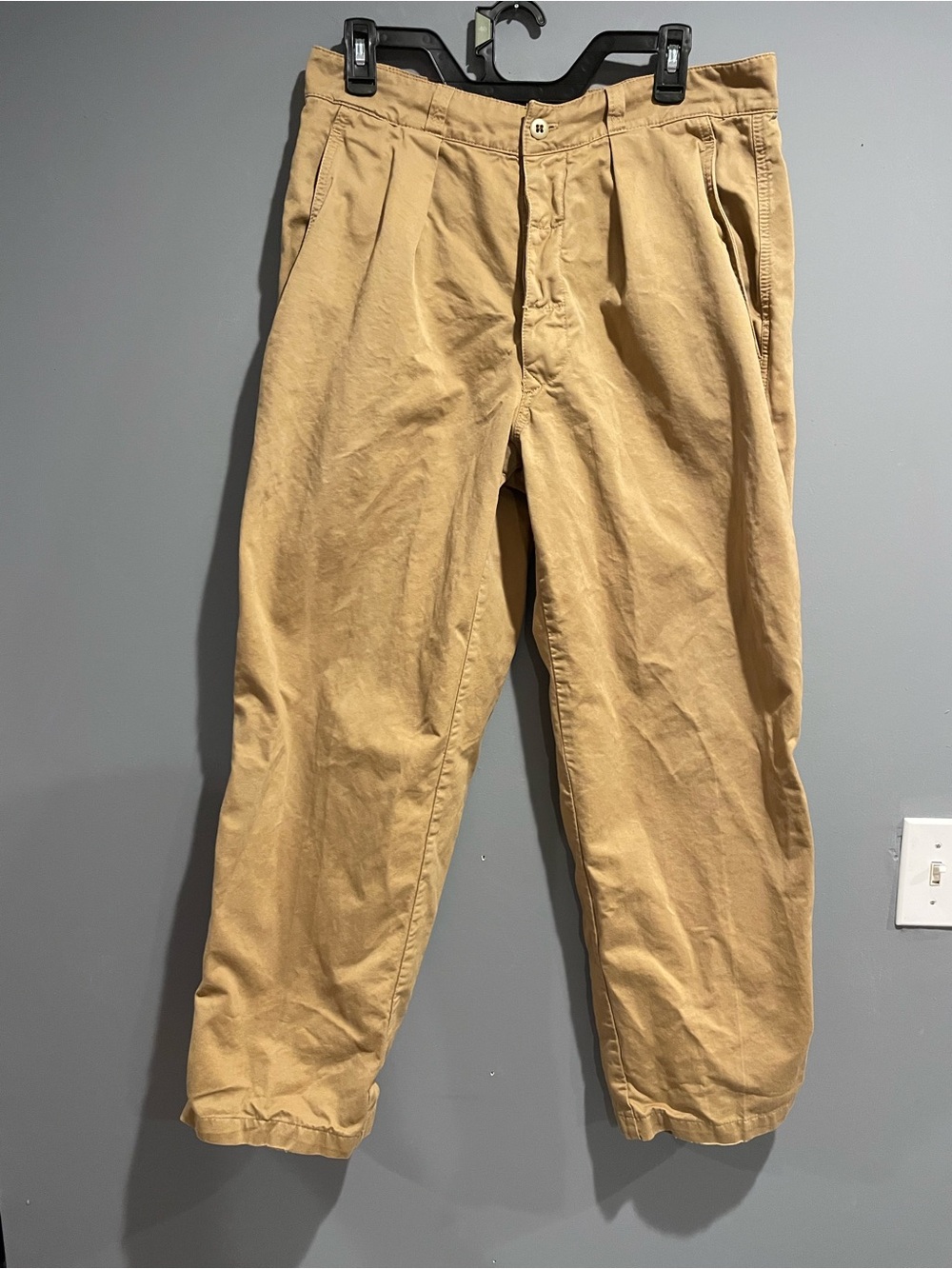Vintage 90s Men's Casual Pleated Chino Pants - Tan